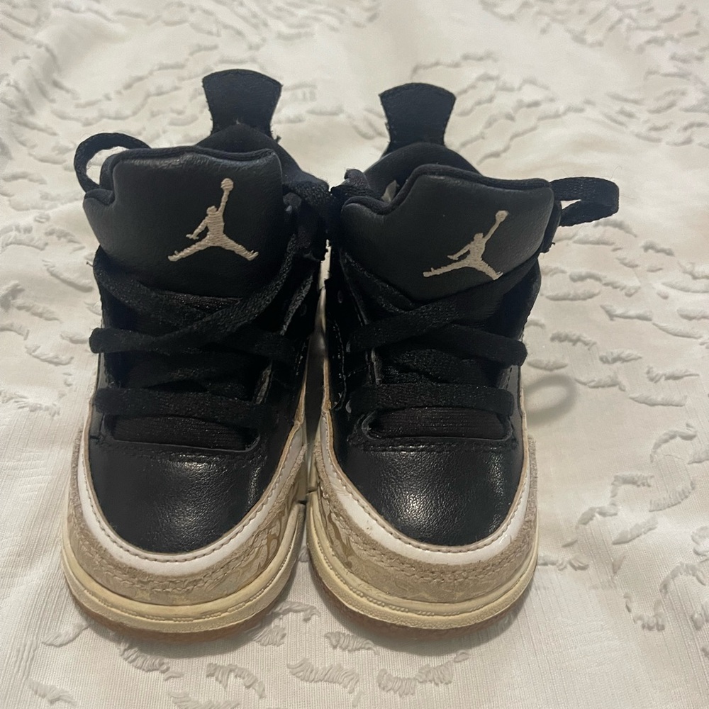 Jordan Kids Black, White & Gold High-Top Sneakers